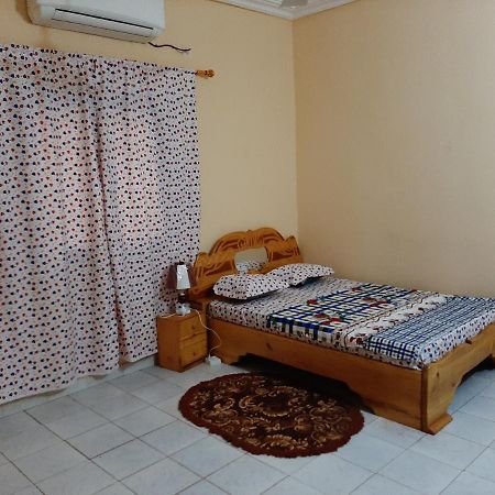 Villa Chambre B climatisée douche Cuisine salon Bamako Esterno foto