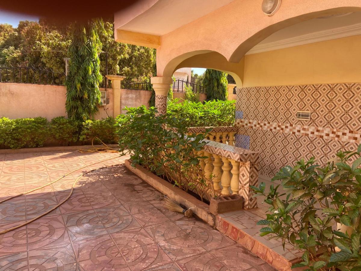 Villa Chambre B climatisée douche Cuisine salon Bamako Esterno foto